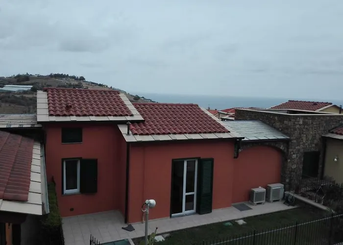 Barbara's House - Liguria Vakantiehuis Santo Stefano al Mare